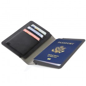 Personalized Quebec Passport Holder For Travelling